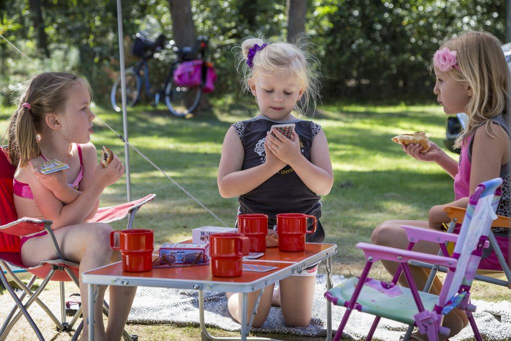 Oostappen Vakantiepark Arnhem Bv Εξωτερικό φωτογραφία
