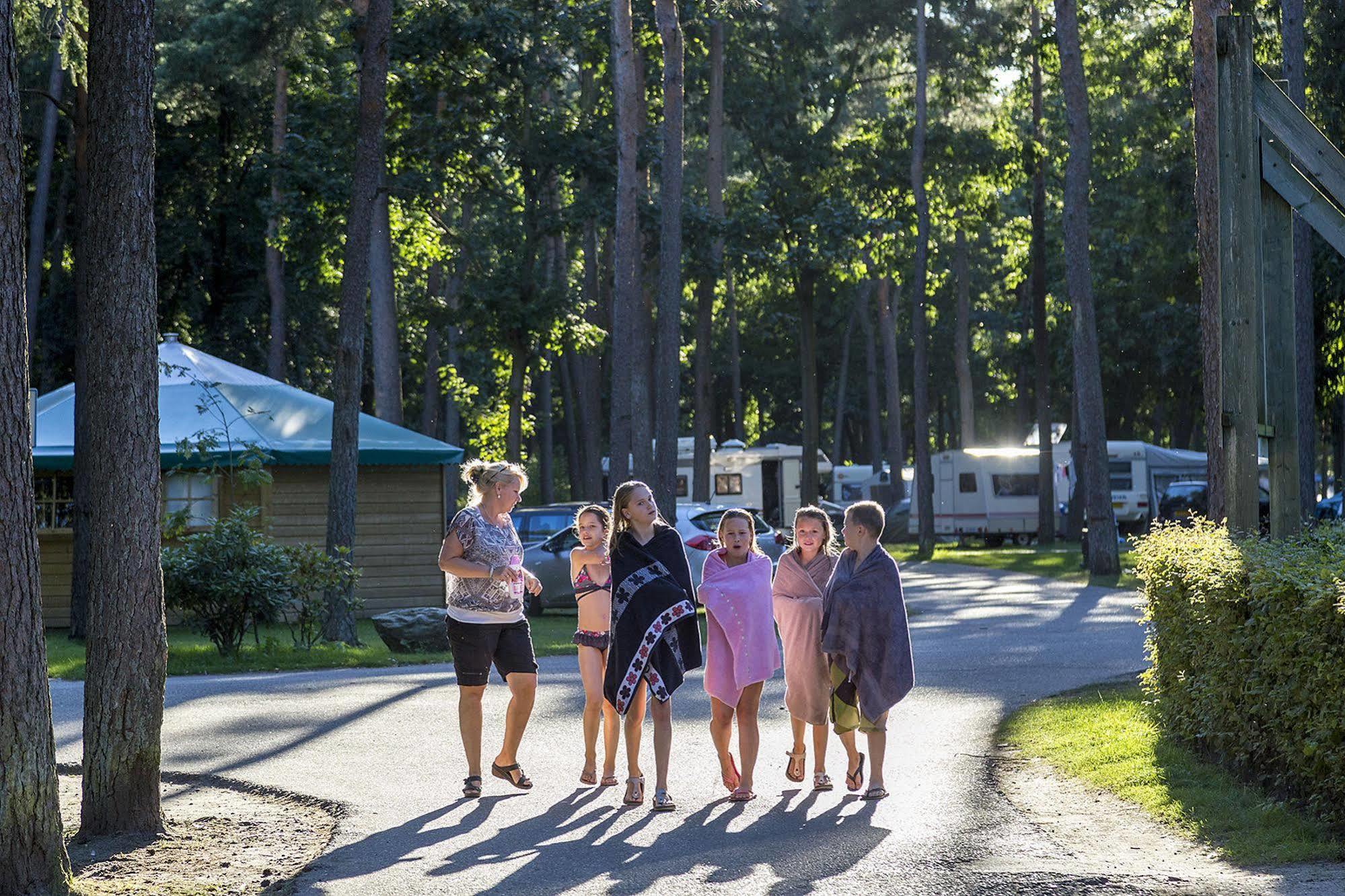 Oostappen Vakantiepark Arnhem Bv Εξωτερικό φωτογραφία